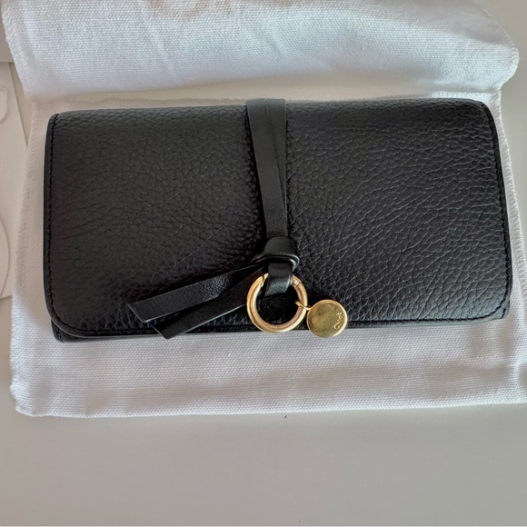 Chloé Black Leather Wallet with Gold Accent